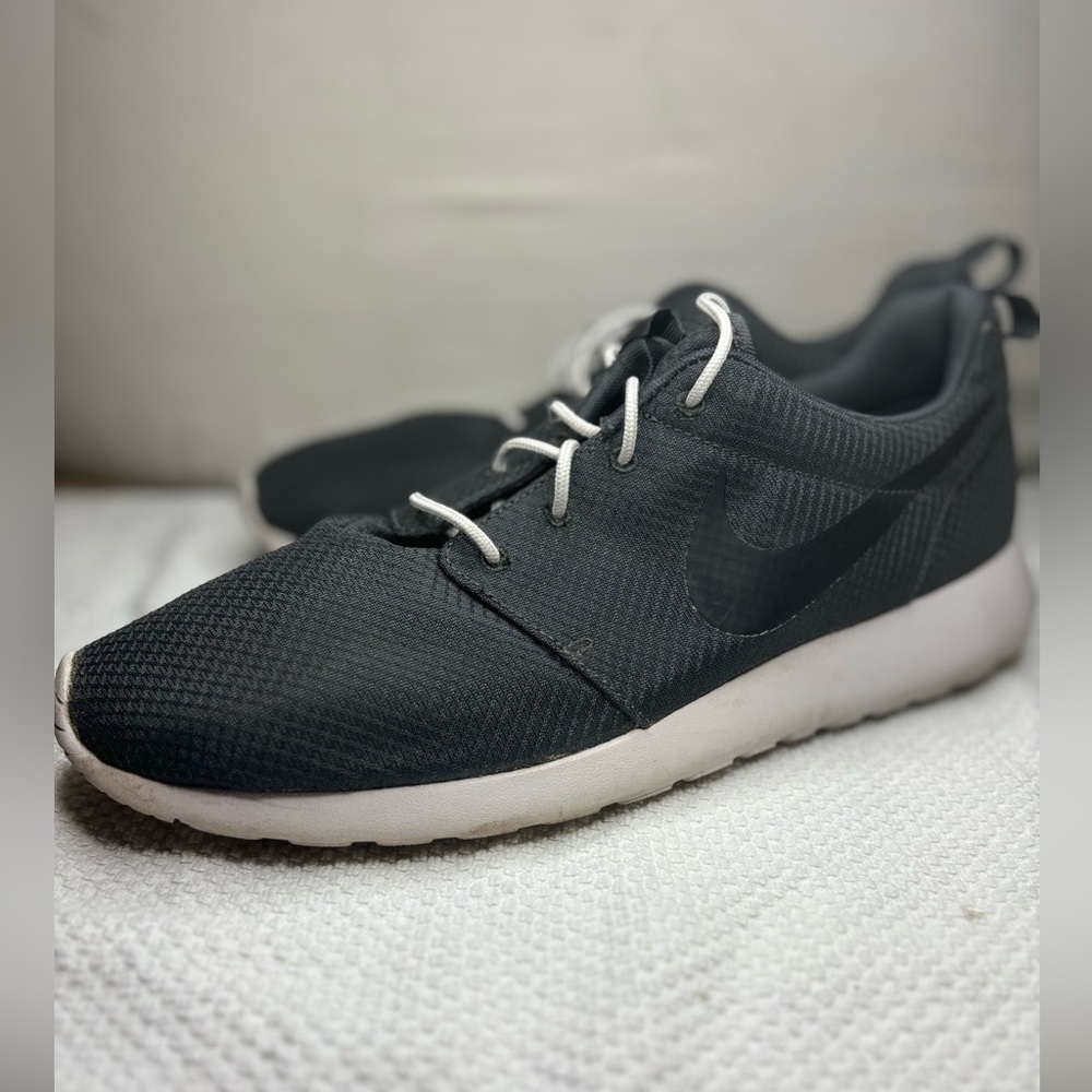 Men’s size 13 Nike